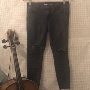 Vans distressed skinny jeans